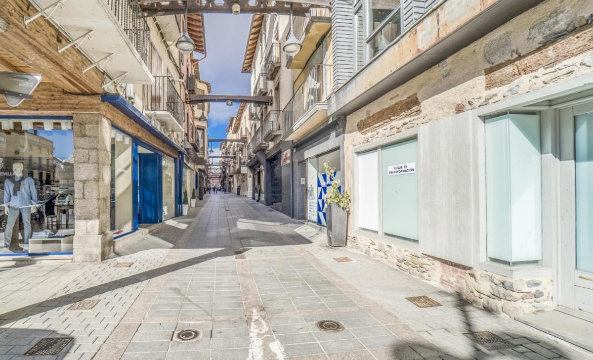 3.2 Apartamento Coma Oriola Puigcerdà Buitenkant foto